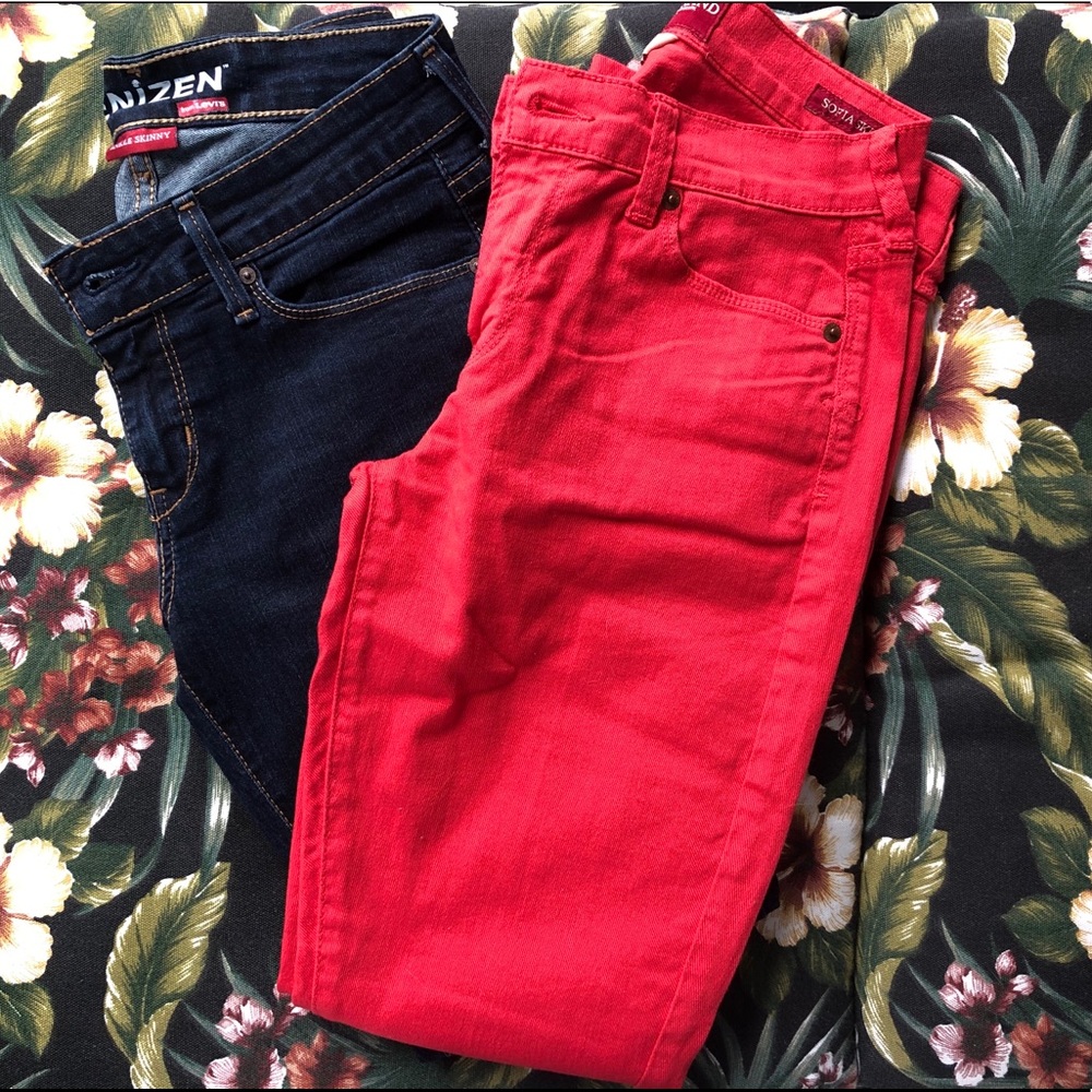 2 pairs of size 2 jeans - Levi’s and Lucky Brand